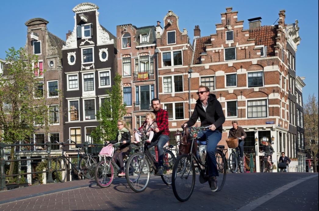 Amsteram