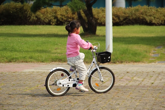 Child Bike dave-kim-7YkAs222_oM-unsplash