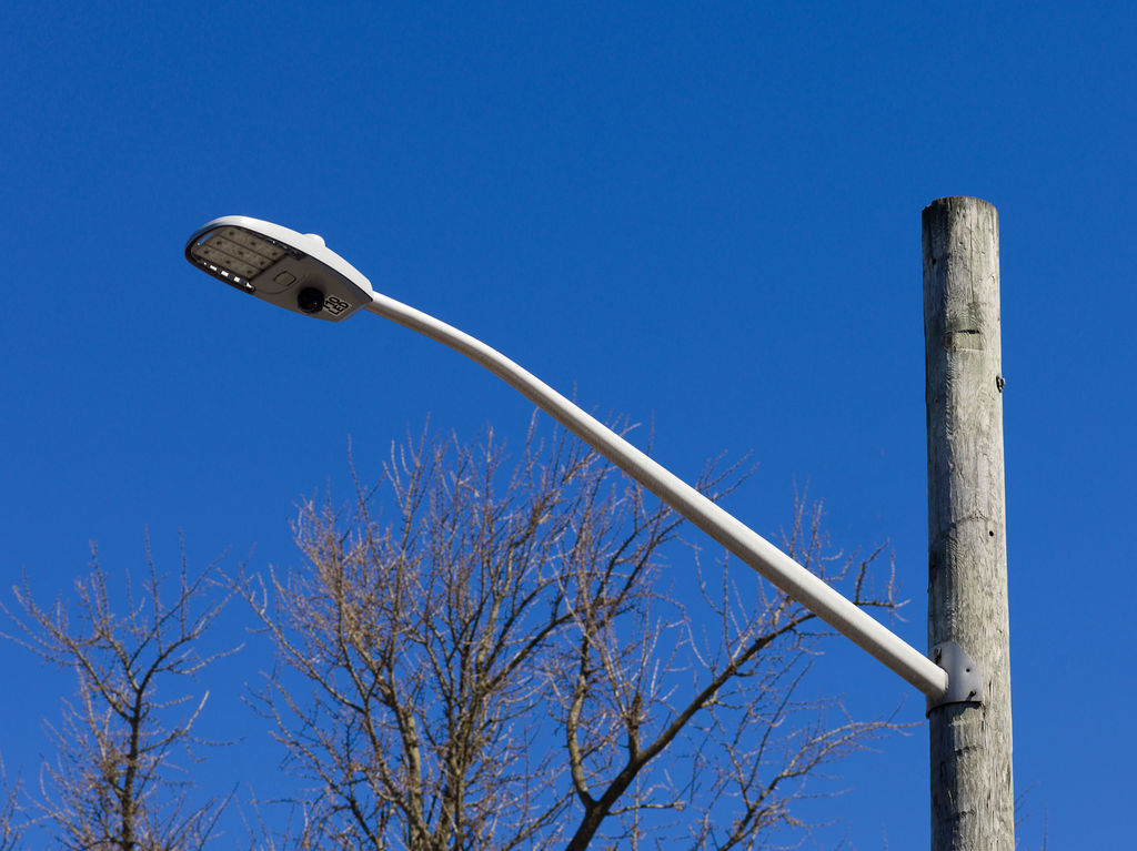 Connected street lighting delivers value beyond illumination for Mount