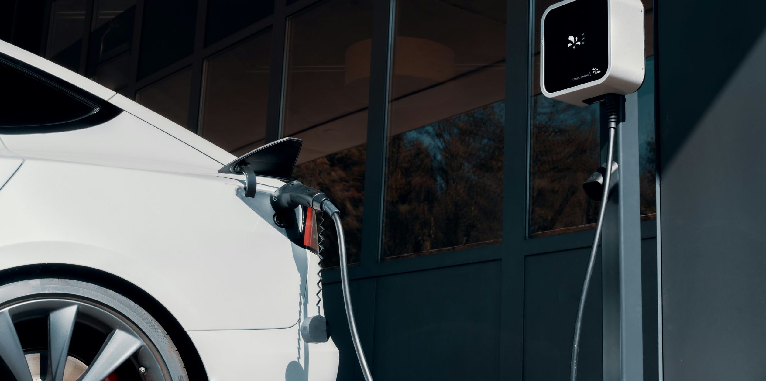California's $1.4 Billion Investment in EV Charging and Hydrogen Refuelling Infrastructure